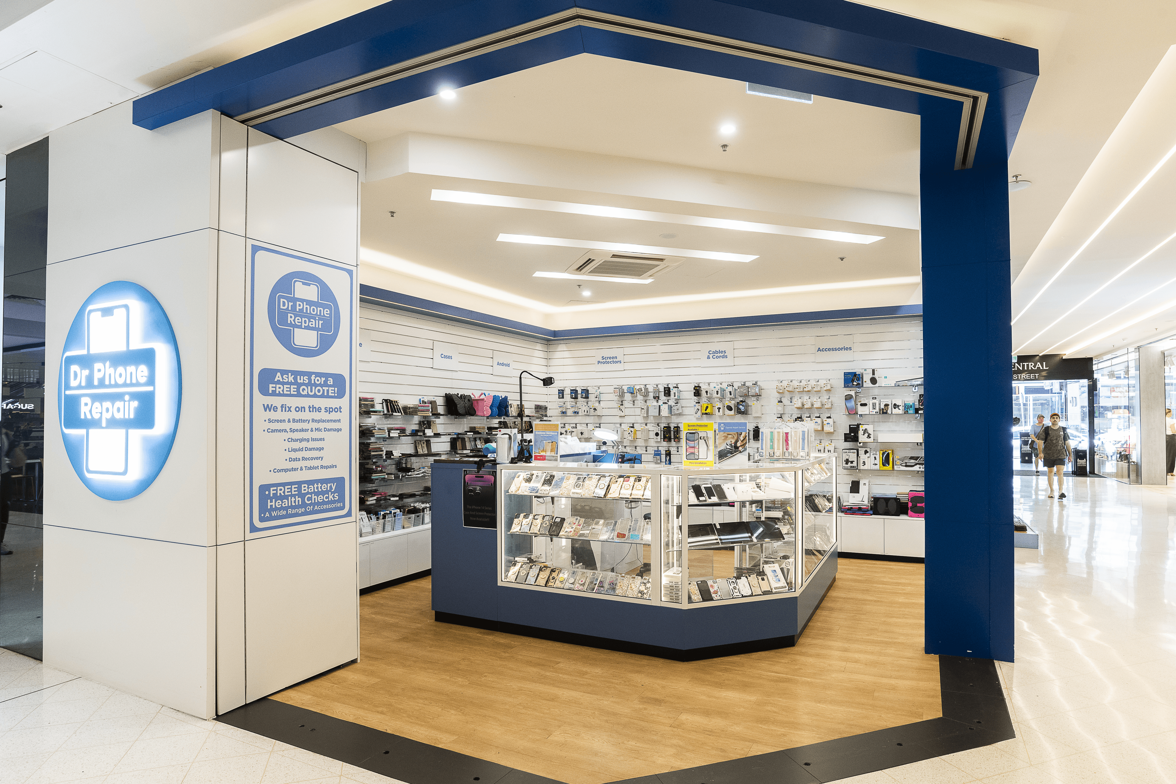 Inside Dr Phone & Computer Repairs Pran Central